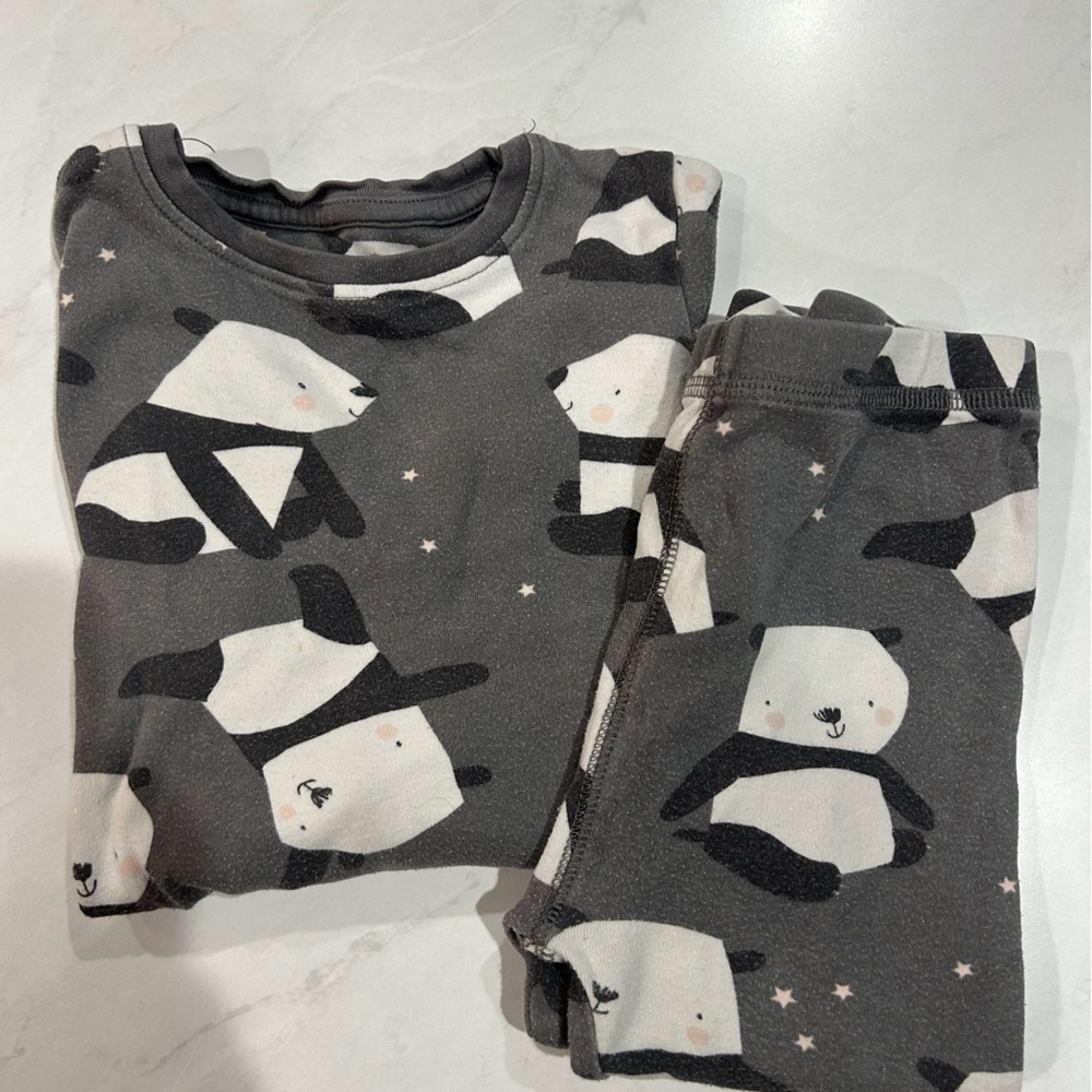 Unisex 1.5 -2 Years PJS - Has Wear